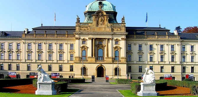Здание Правительства Чехии